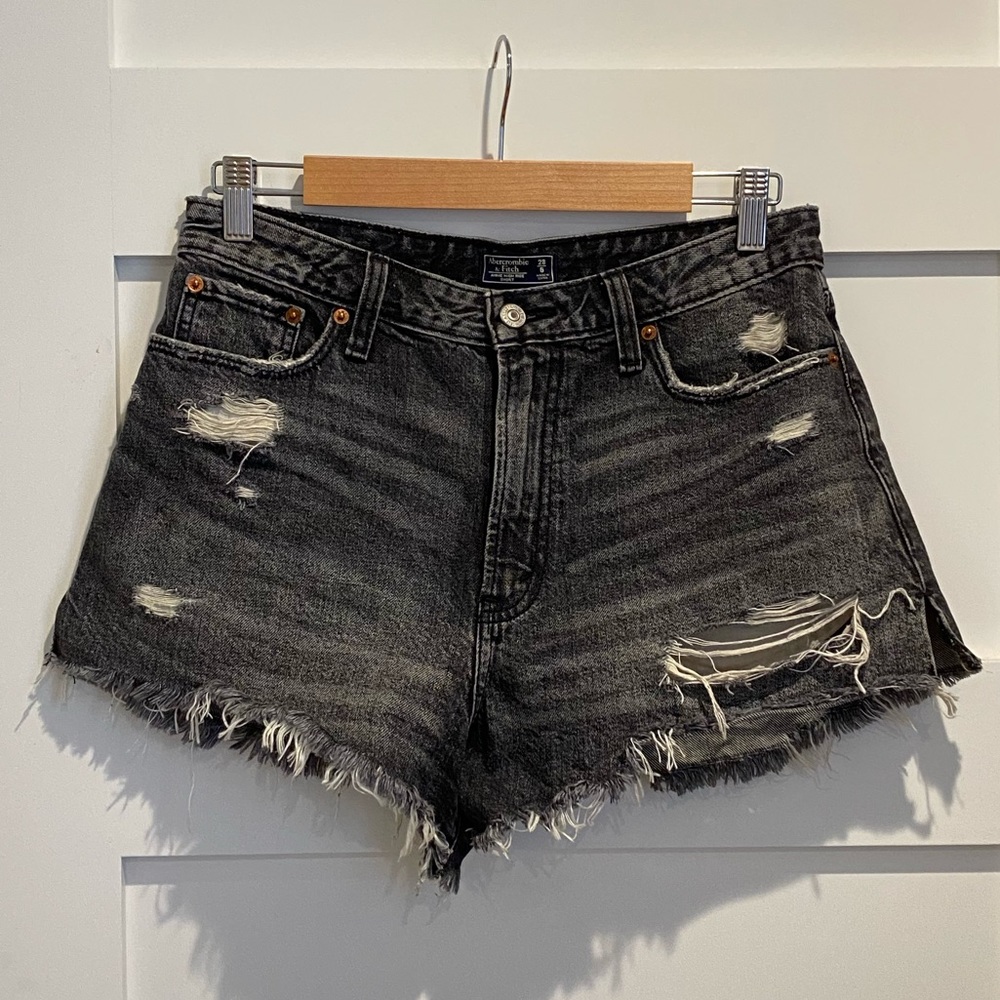 ABERCROMBIE High-rise Annie Distressed Shorts